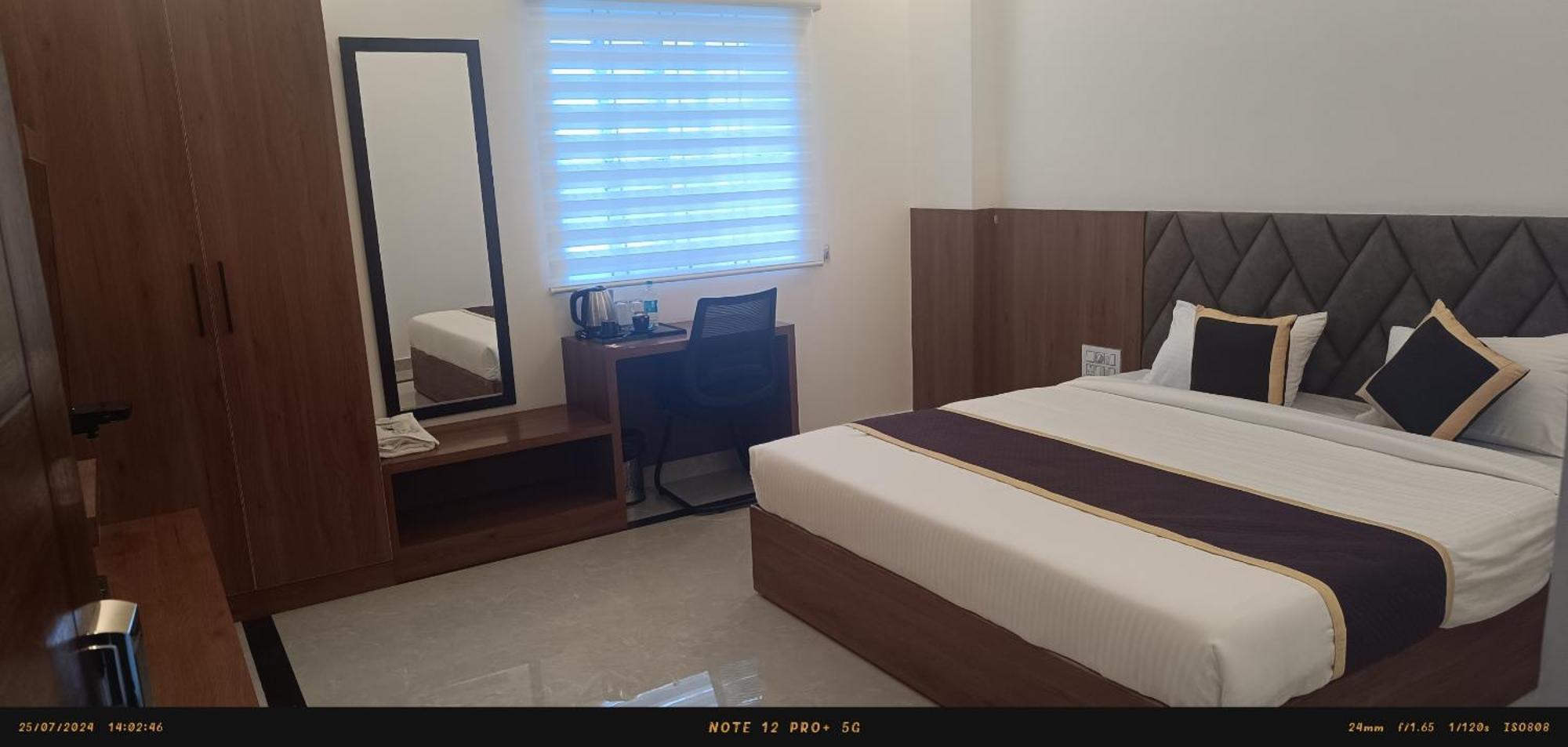 Best Residency Хосур Экстерьер фото